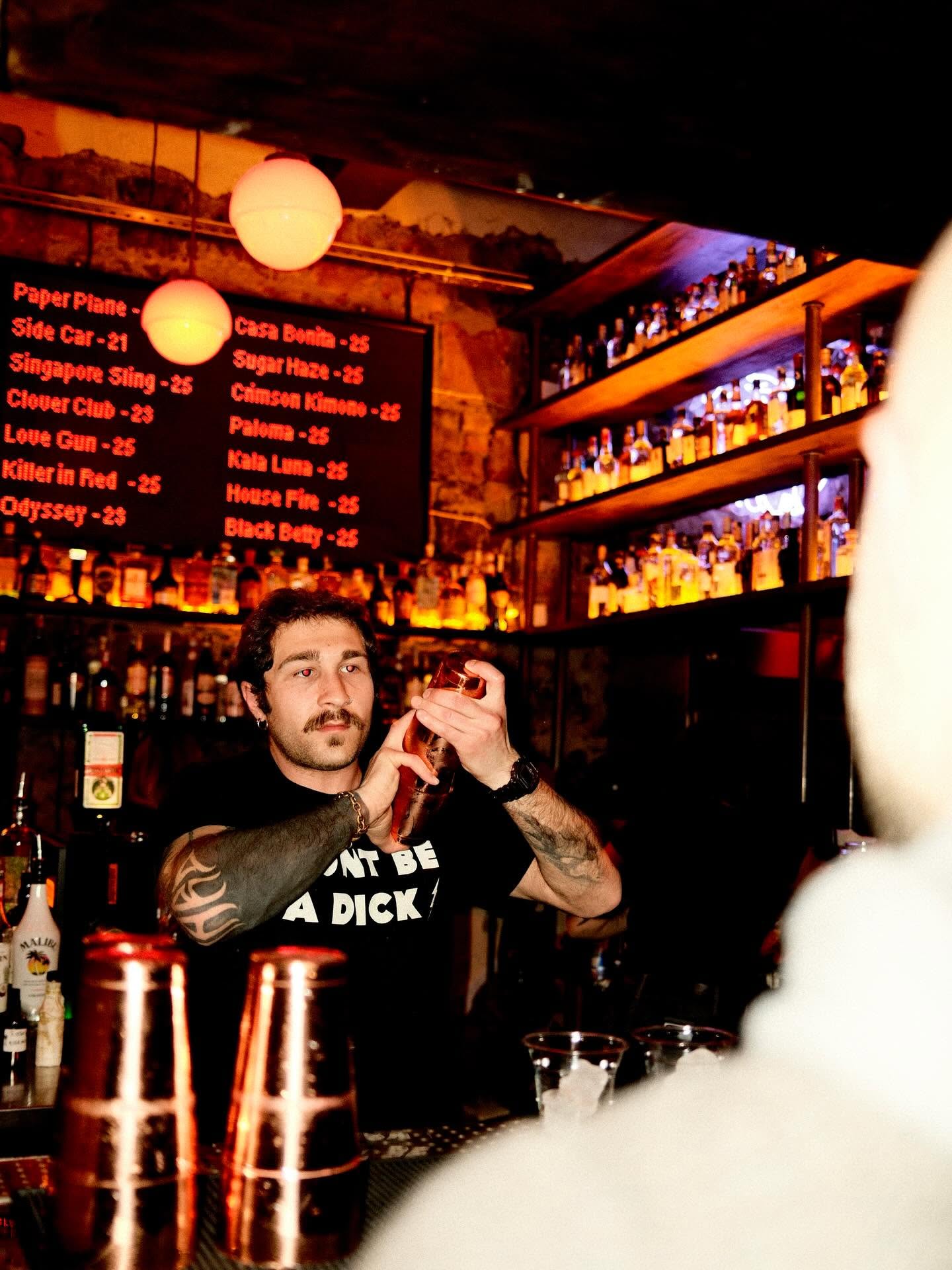 KAOS bar